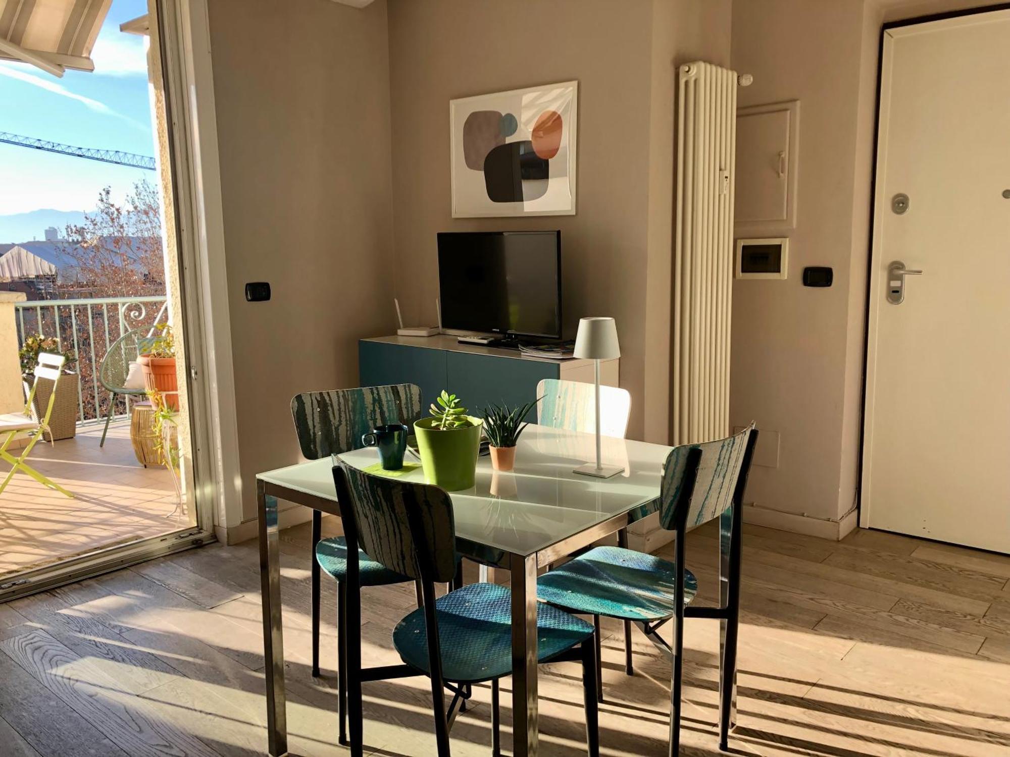 Ferienwohnung Attico Ellen Terrazza Con Vista Turin Exterior foto
